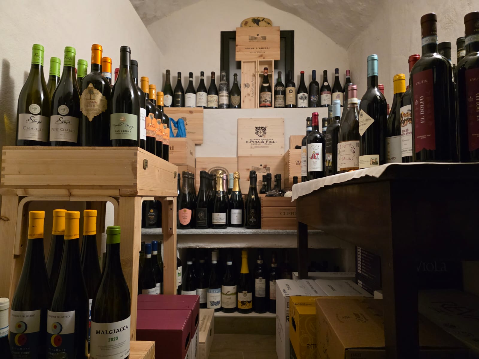 Vista completa della cantina