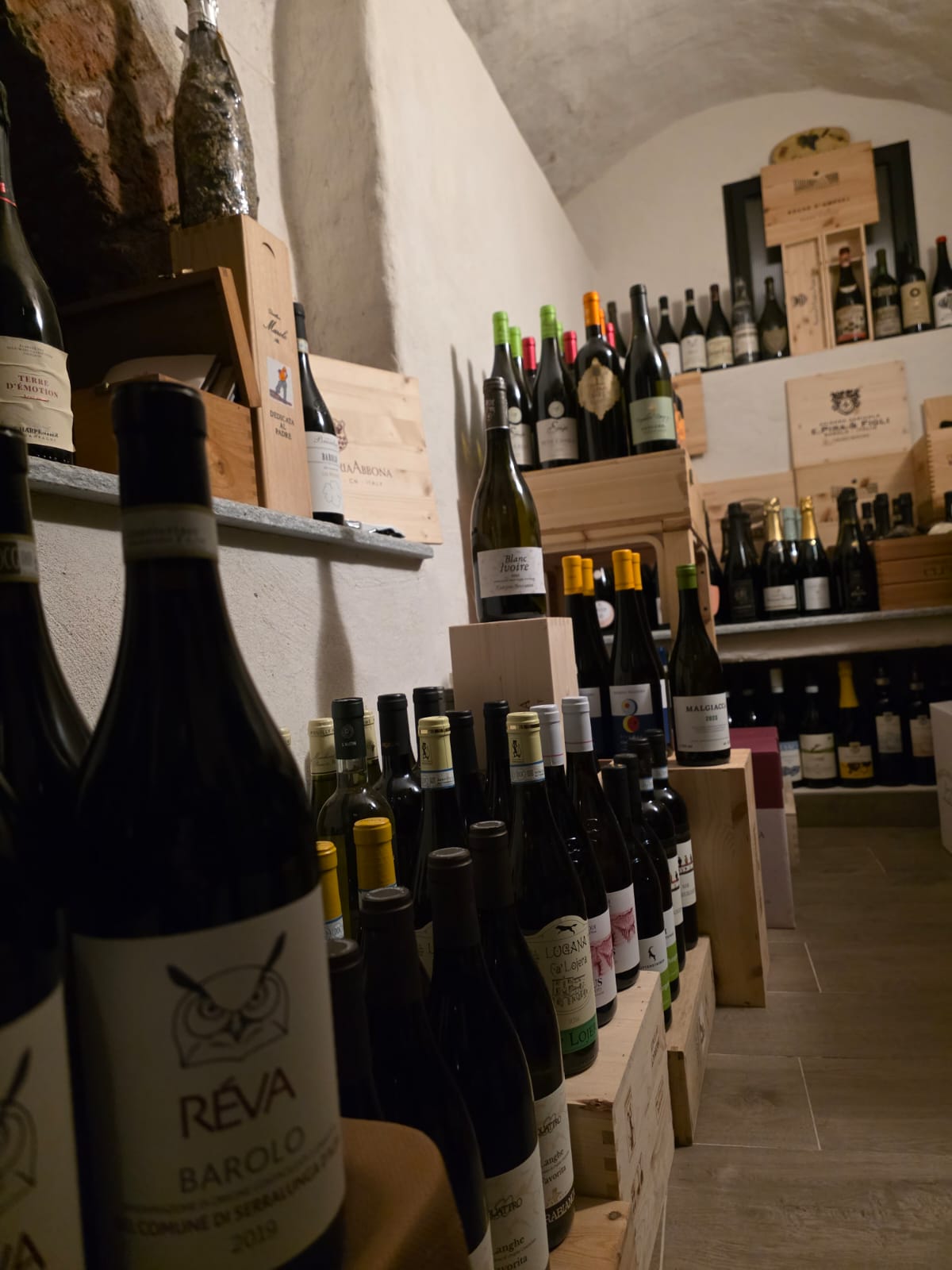 Vista laterale della cantina